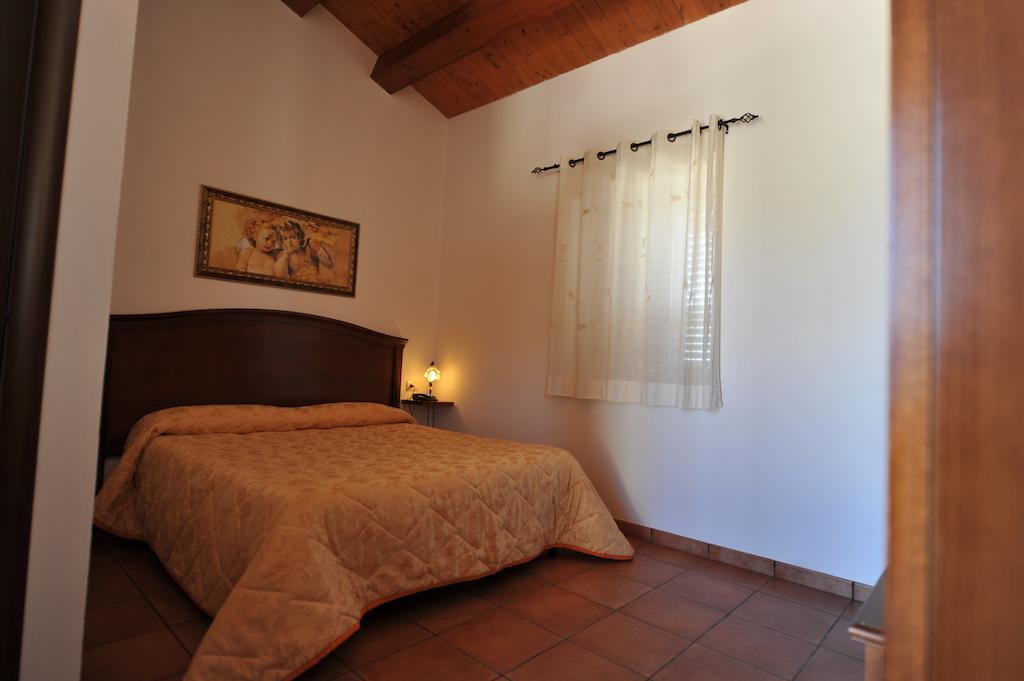 Oasi Di Cava D'ispica Pietre Nere San Zagaria